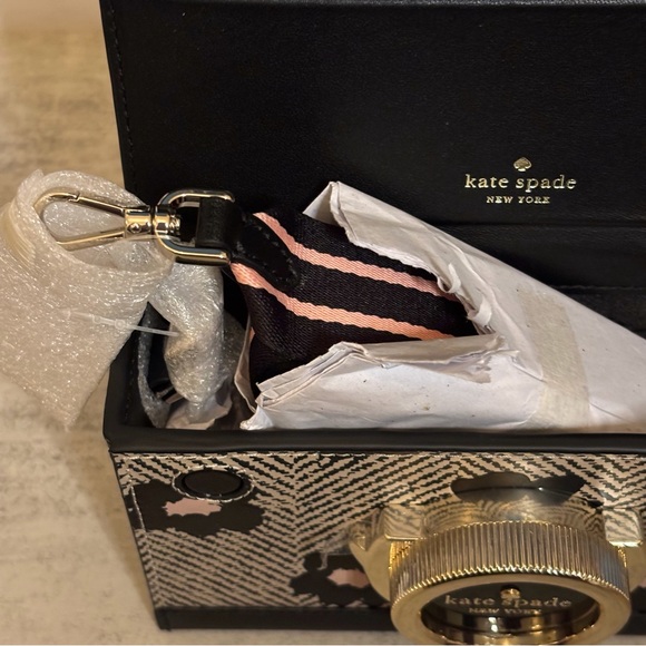 Kate Spade Oh Snap Herringbone Floral Camera Crossbody Bag - Picture 10 of 15